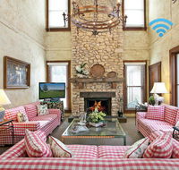 The Lodge  Linden Hall - Dalby Accommodation