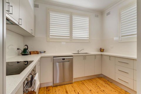 The Manager's Residence - Dalby Accommodation 1