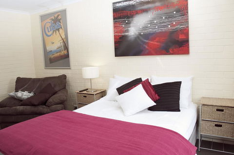The Mews Motel - Dalby Accommodation 3