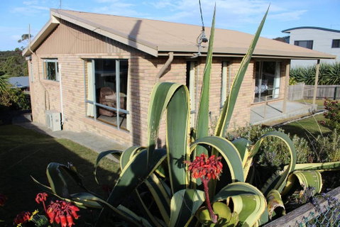 The Nook Bay Of Fires - Dalby Accommodation 0