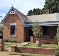 The Olives - Dalby Accommodation
