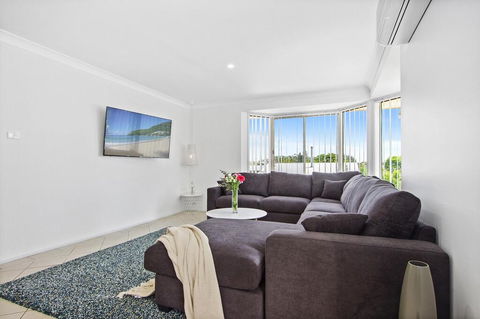 The Orient - Family & Pet Friendly - Huge Spa - Dalby Accommodation 2