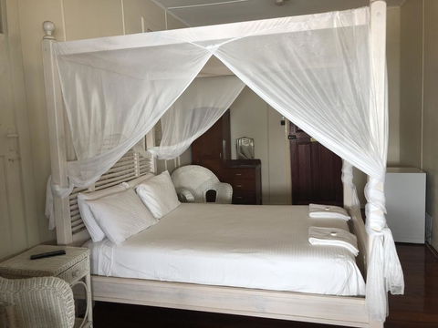 The Prince Of Wales - Dalby Accommodation 2