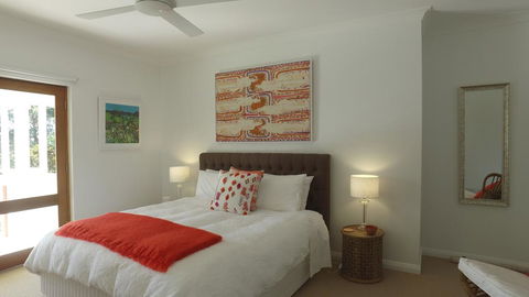 The Ridge Retreat At Mollymook - Dalby Accommodation 3
