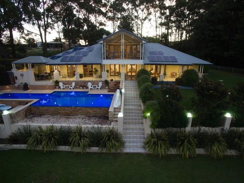 The Ridge Retreat At Mollymook - Dalby Accommodation 0