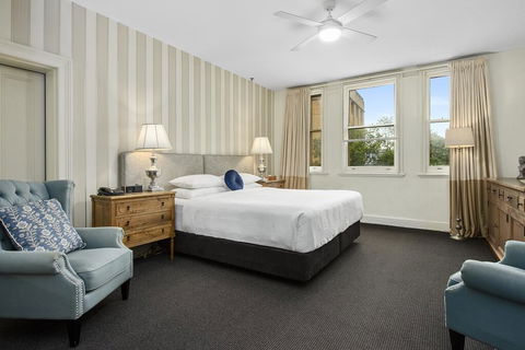 The Russell Hotel - Dalby Accommodation 1
