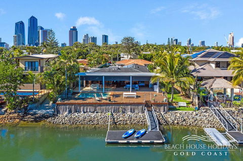 The Savoy Beach House - Dalby Accommodation 0