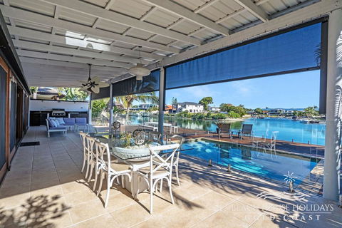 The Savoy Beach House - Dalby Accommodation 2