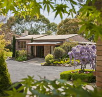 The Shingles Riverside Cottages - Dalby Accommodation
