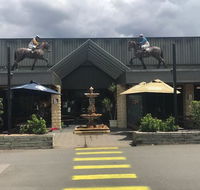 The Sportsman's Hotel - Dalby Accommodation