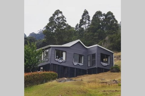 The Tin Dragon - Dalby Accommodation 0