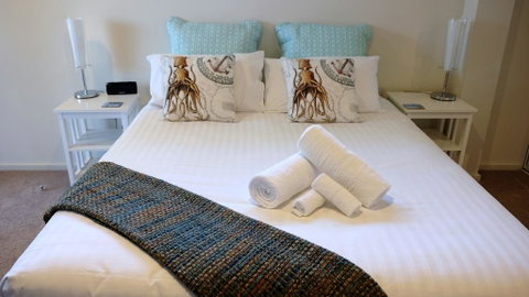 THE TIN SHED Couples Accommodation At Bay Of Fires - Dalby Accommodation 0