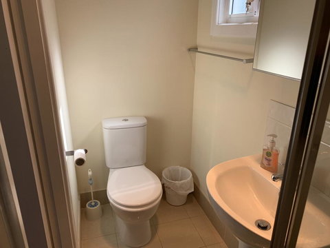 Thornleigh Garden View, Comfortable & Tranquil - Dalby Accommodation 3