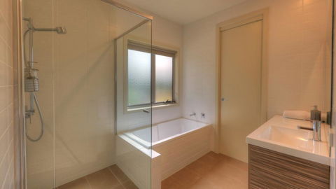 Tides Reach - Dalby Accommodation 2