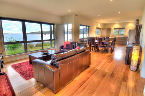 Tides Reach - Dalby Accommodation 0