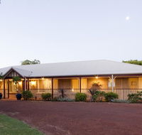Toby Inlet Homestead - Dalby Accommodation