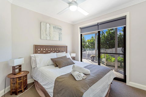 Tomaree Road, 16 - Dalby Accommodation 2