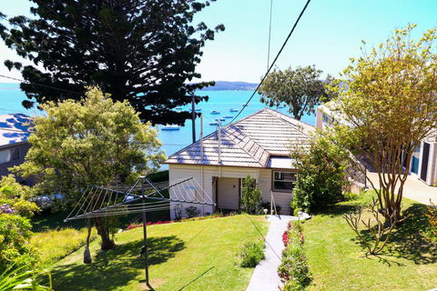 Tommy's Lakehouse - Dalby Accommodation 1
