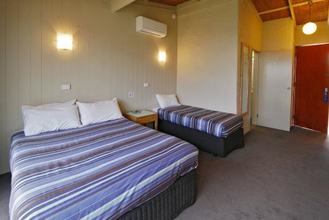 Torquay Hotel/Motel - Dalby Accommodation 3