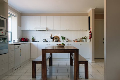 Torquay Retreats - Anderson - Dalby Accommodation 3