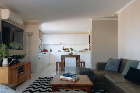 Torquay Retreats - Anderson - Dalby Accommodation 1