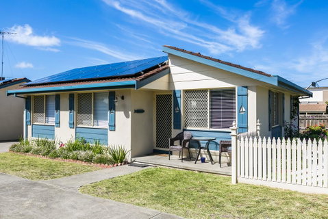 Torquay Retreats Aus- TwentyTwo Pride - Dalby Accommodation 0