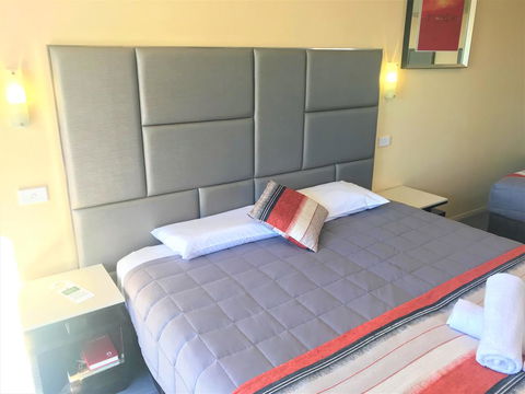 Toukley Motor Inn - Dalby Accommodation 3
