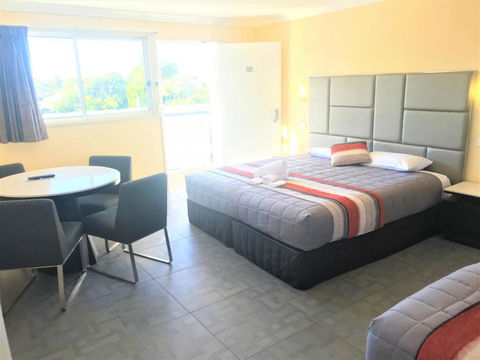 Toukley Motor Inn - Dalby Accommodation 1
