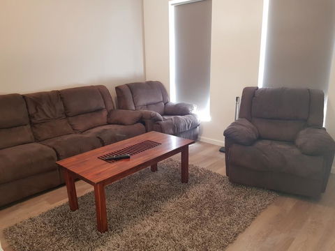 Towncrackers Guest House - Dalby Accommodation 3