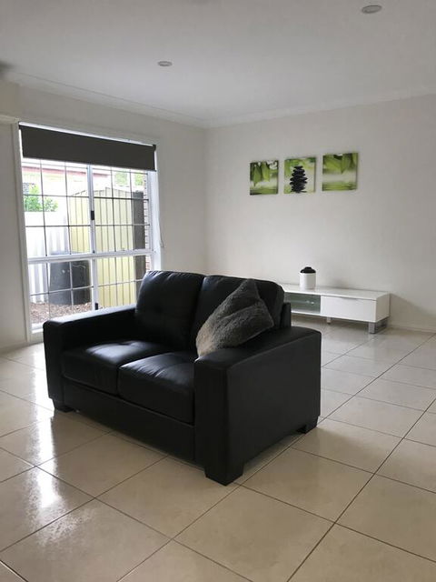 Townsville Wistaria Spacious Home - Dalby Accommodation 3