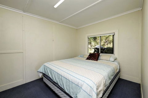 TRADEWINDS - Dalby Accommodation 2