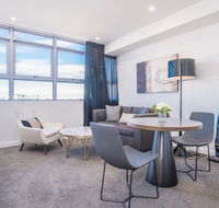 Train Station Access 1Bed1Bath APT at Chatswood - Dalby Accommodation