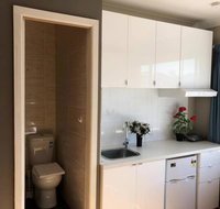Traveler's Affordable Studio Unit Beverly Hills - Dalby Accommodation