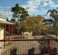 Treetops Escape - Dalby Accommodation