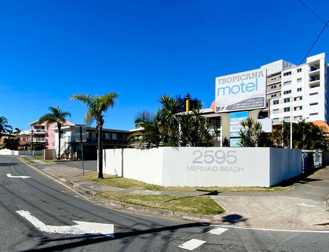 Tropicana Motel - Dalby Accommodation 1