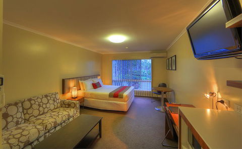 Tropixx Motel & Restaurant - Dalby Accommodation 2