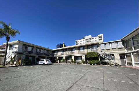 Tropicana Motel - Dalby Accommodation 2