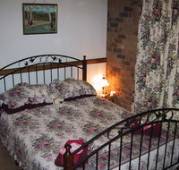 Twilight Grove Farm - Dalby Accommodation