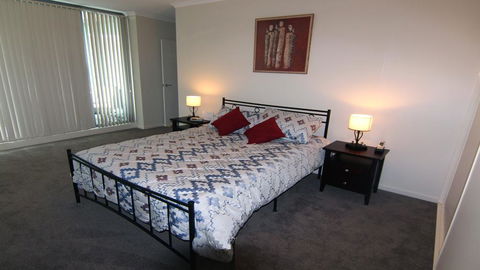 Twin Pines 301 - CBD Location - Dalby Accommodation 2