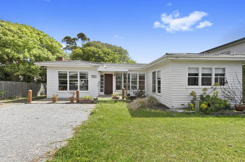 Ultimate Beach Retreat Aus - Dalby Accommodation 0
