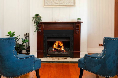 Ultimate Family Home - 3 Bedroom Lux Retreat With Private Pool, Spa And Incredible Views - Dalby Accommodation 3