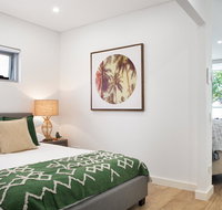 Ultra Modern Studio Suite with Balcony Near Shops - Dalby Accommodation