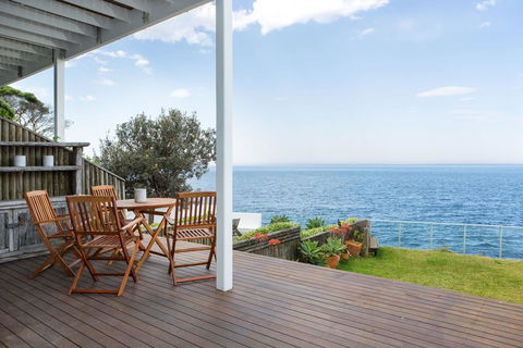 Unbelievable Clifftop Townhouse With Ocean Views - Dalby Accommodation 0