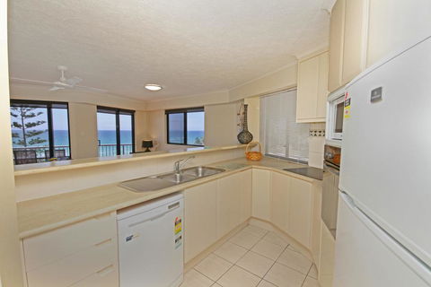 Unit 3, The Rocks, 1746 David Low Way Coolum Beach - 500 BOND - Dalby Accommodation 2