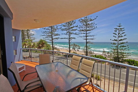 Unit 3, The Rocks, 1746 David Low Way Coolum Beach - 500 BOND - Dalby Accommodation 0