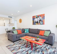 Urban Jungle Executive Apartment in Heart of CBD - Dalby Accommodation