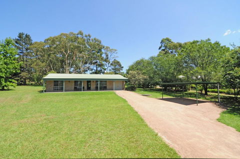 Valley Haven - 3 Bedrooms Close To The Village! - Dalby Accommodation 1