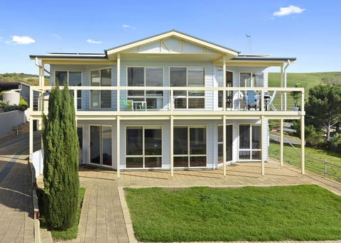 VALLEY VIEWS - 10 Valley Heights Drive - Dalby Accommodation 2