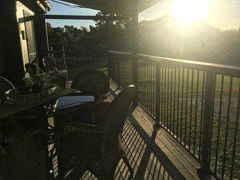 Valley Views Lodge Port Douglas - Dalby Accommodation 3