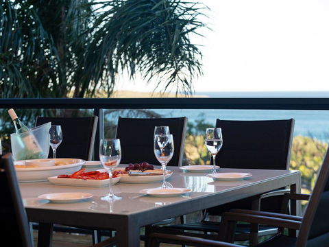 Venabu On Garuwa, 20 Garuwa Street - Spectacular House With Fabulous Views - Dalby Accommodation 2